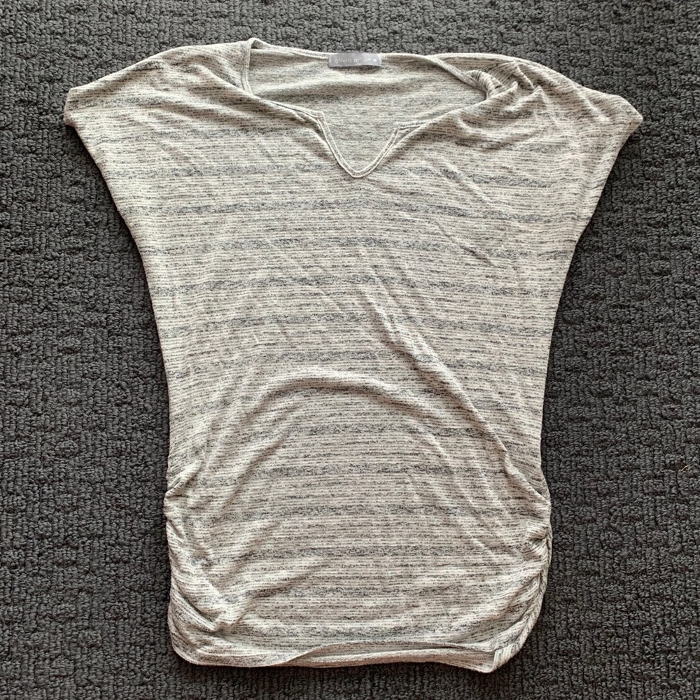 Olivia moon maternity shirt size M